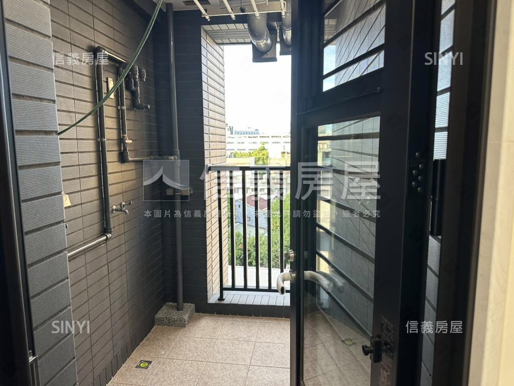 力璞紘月藝兩房車位房屋室內格局與周邊環境