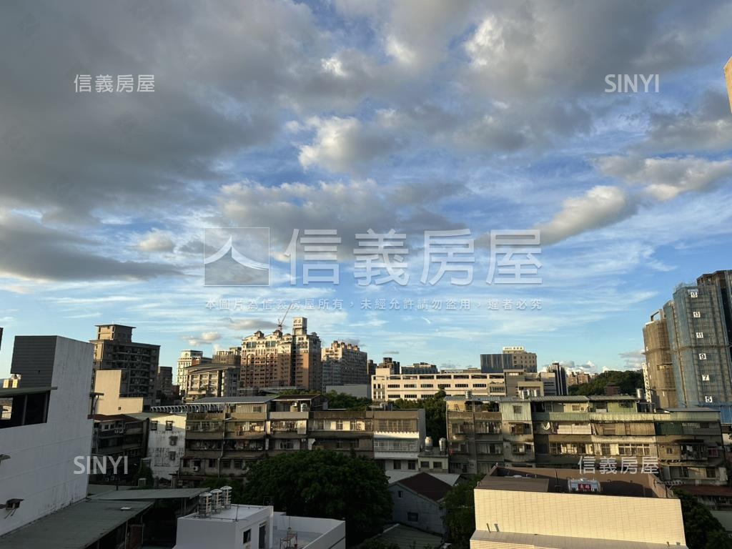 力璞紘月藝兩房車位房屋室內格局與周邊環境
