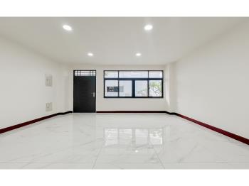 潭子全新近旱溪大庭院別墅