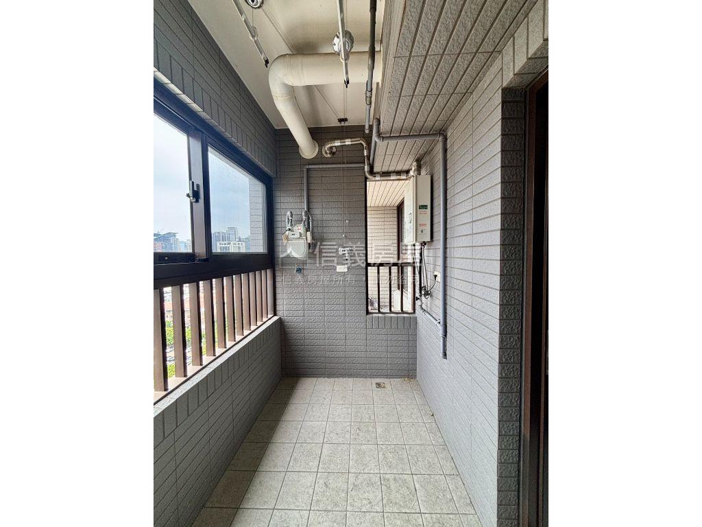 ＭＹ勝美高樓層稀有雙平車房屋室內格局與周邊環境