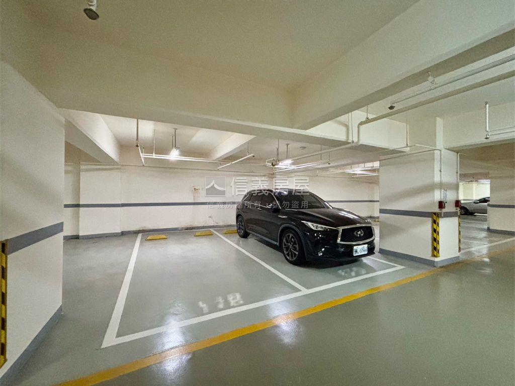 ＭＹ勝美高樓層稀有雙平車房屋室內格局與周邊環境