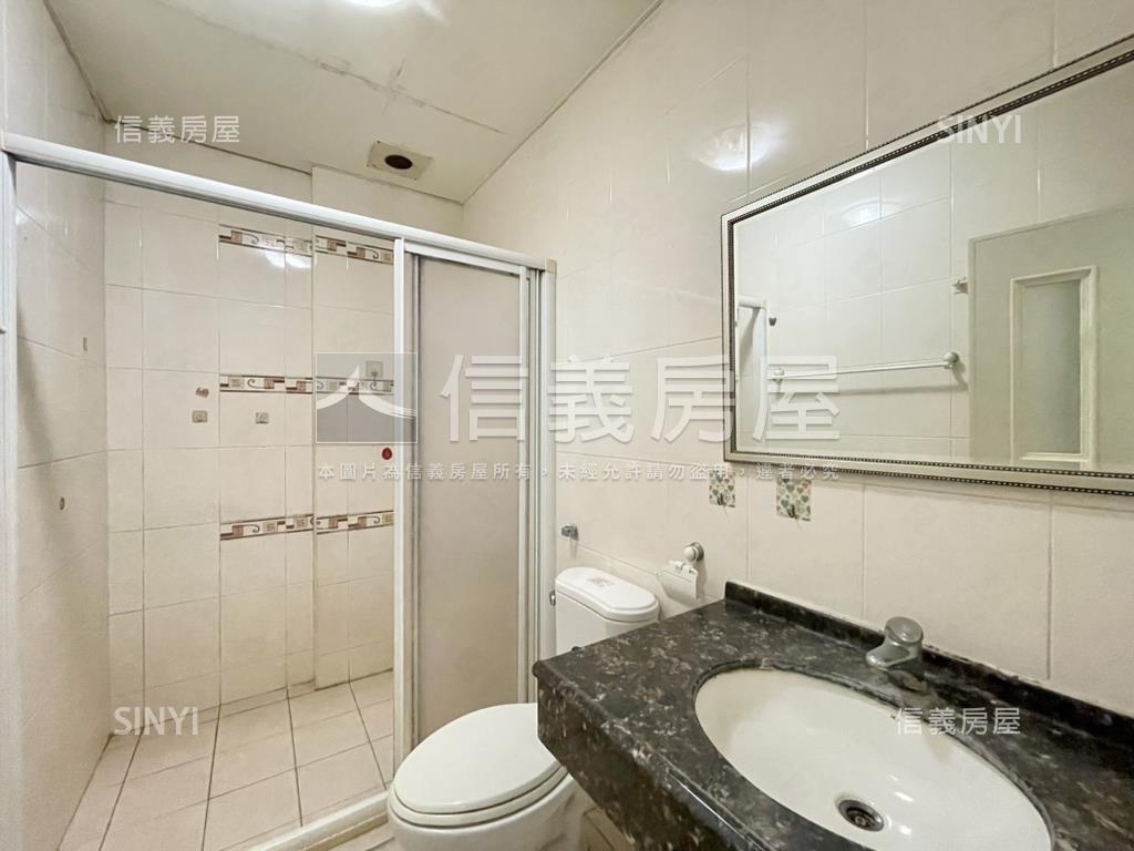 地約３０坪雙套房孝親車墅房屋室內格局與周邊環境