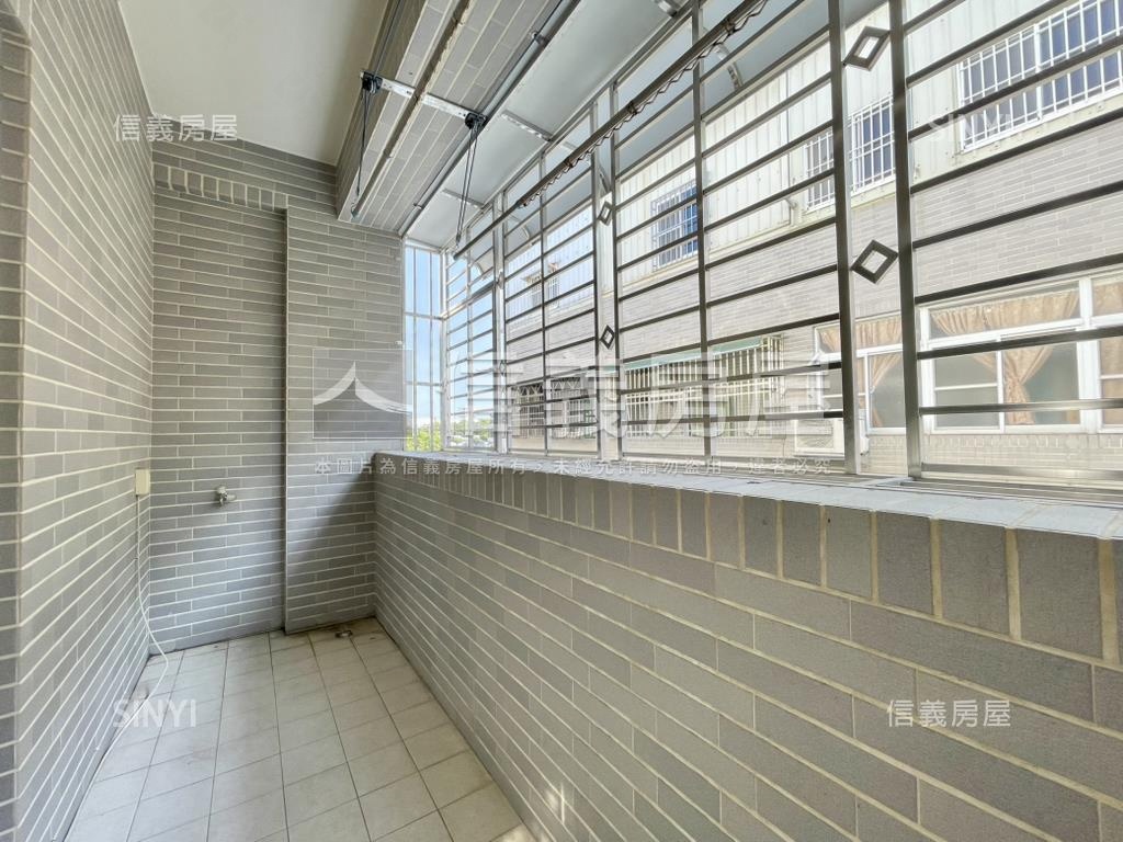 地約３０坪雙套房孝親車墅房屋室內格局與周邊環境