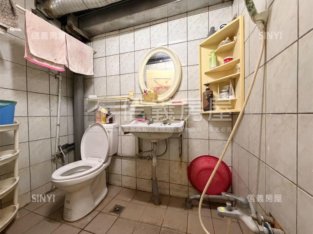 低總價近學校美宅稀有釋出房屋室內格局與周邊環境