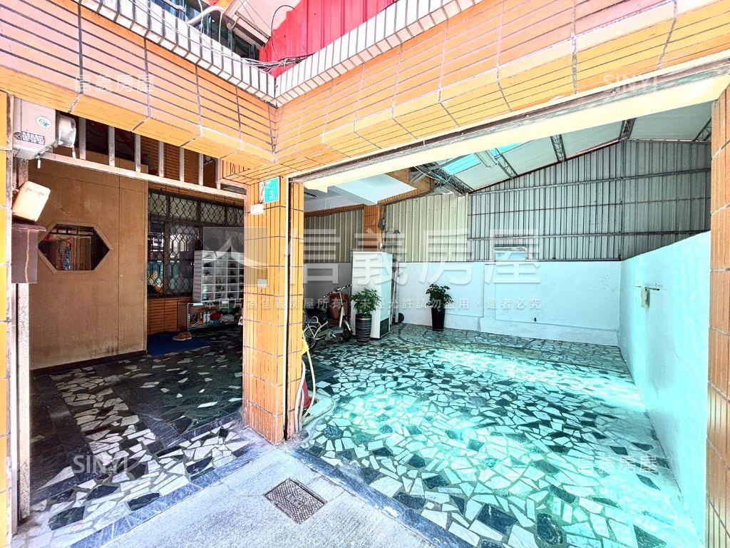 中華路商圈面寬大地坪透天房屋室內格局與周邊環境