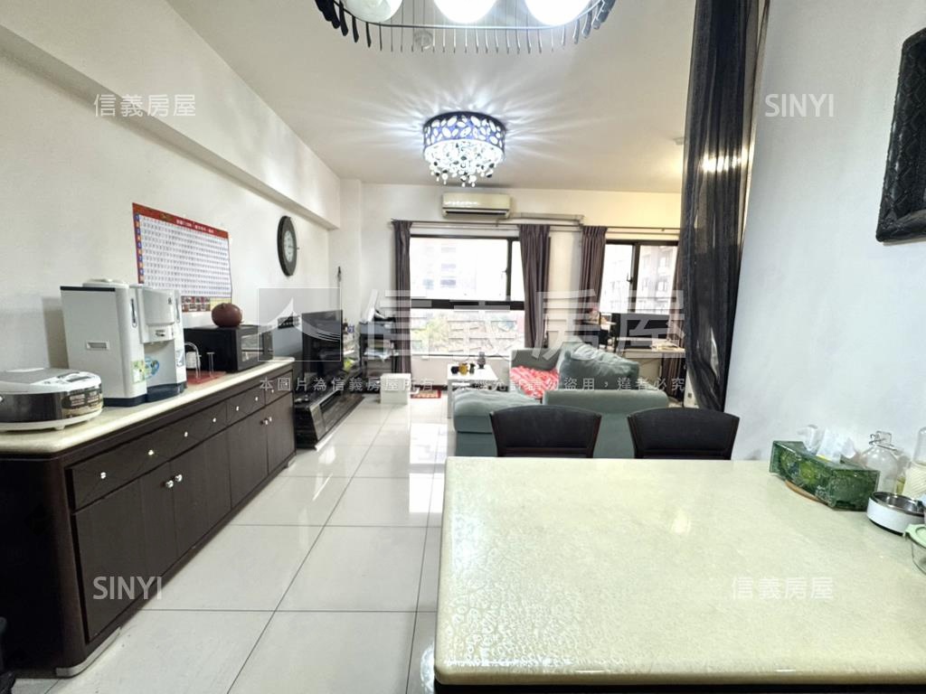 和瑞捷星面公園兩房車位房屋室內格局與周邊環境