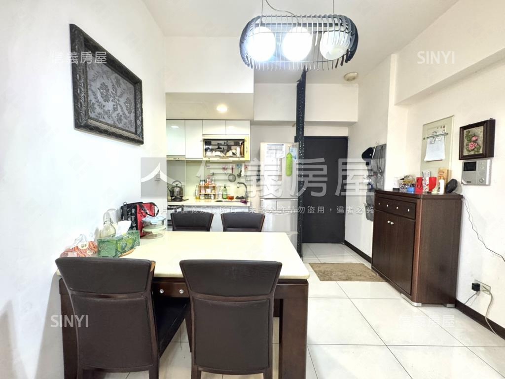 和瑞捷星面公園兩房車位房屋室內格局與周邊環境