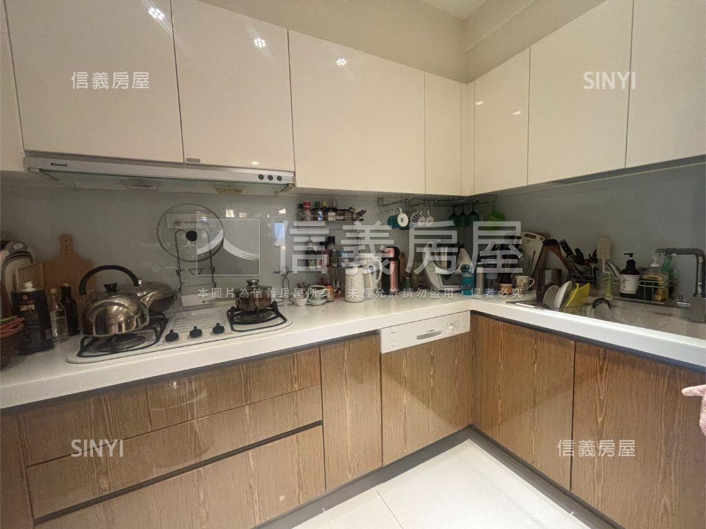 明日軸高樓美景四房雙車位房屋室內格局與周邊環境