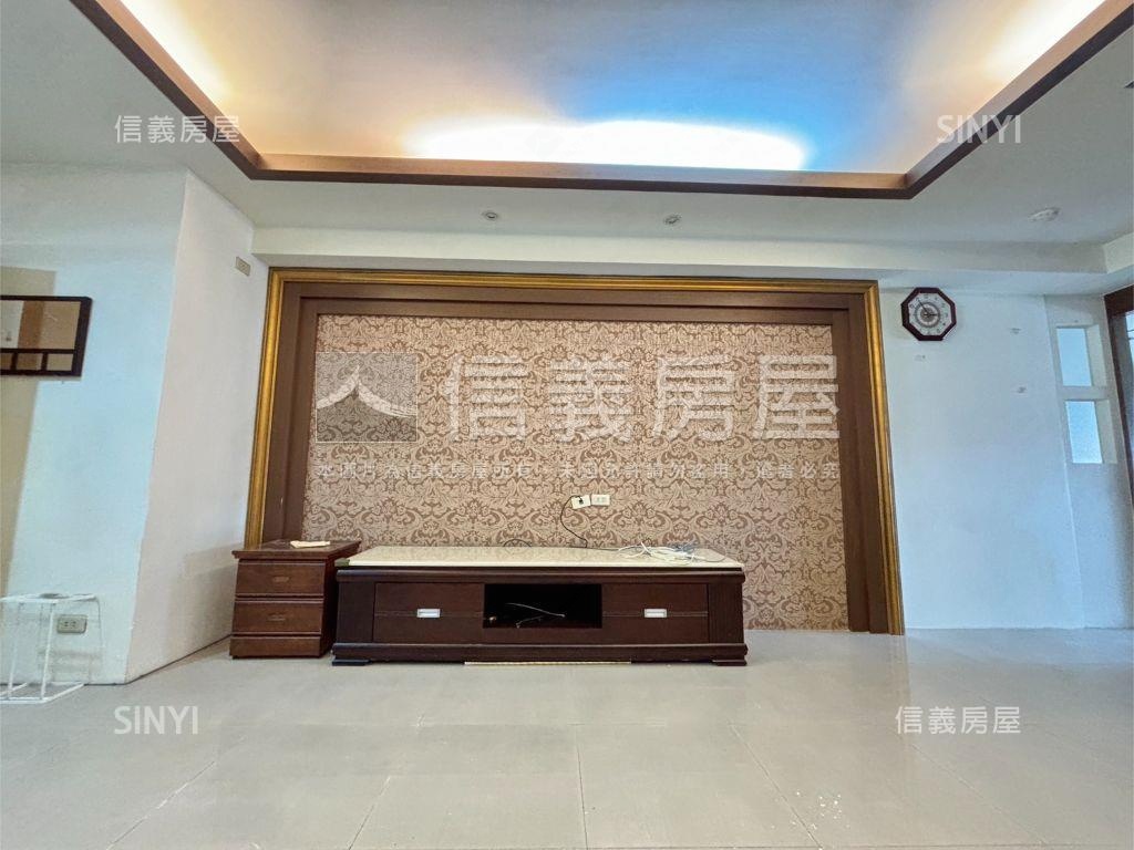 陽光華廈三房平車房屋室內格局與周邊環境