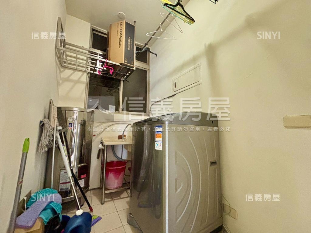 陽光華廈三房平車房屋室內格局與周邊環境