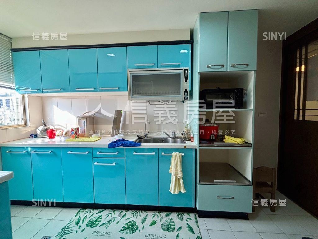 陽光華廈三房平車房屋室內格局與周邊環境