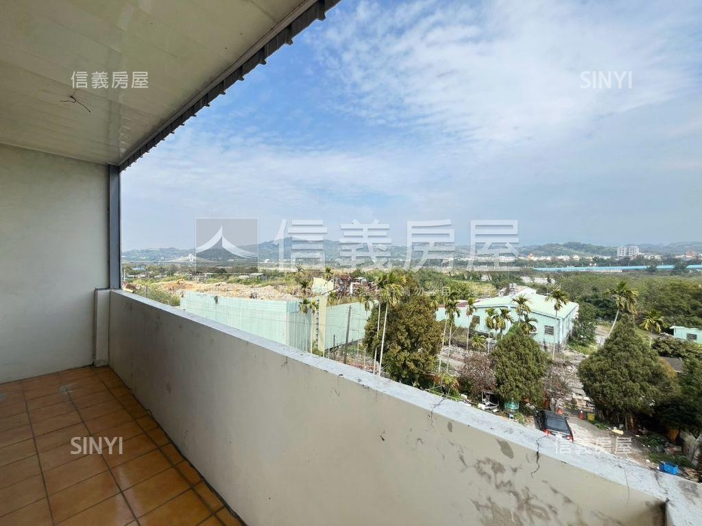 低總價！邊間三面採光透天房屋室內格局與周邊環境