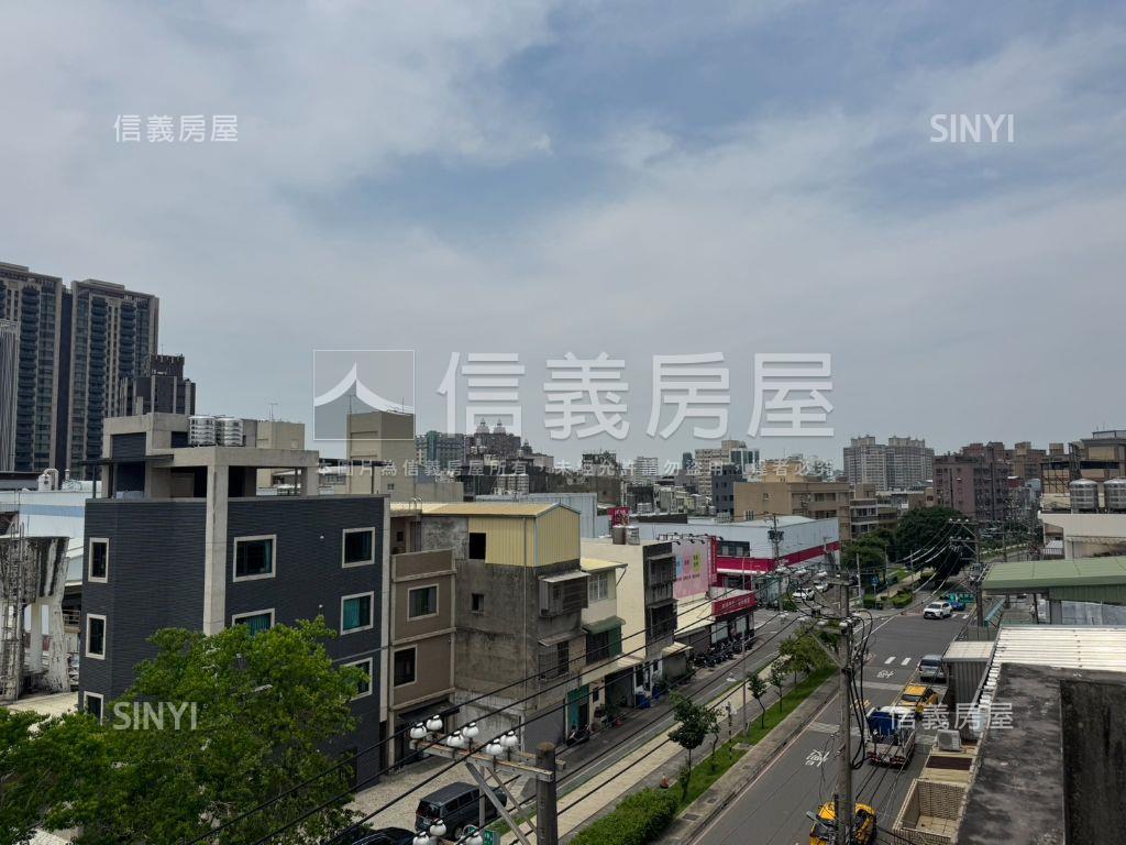 蘆竹南崁臨路透天店面房屋室內格局與周邊環境