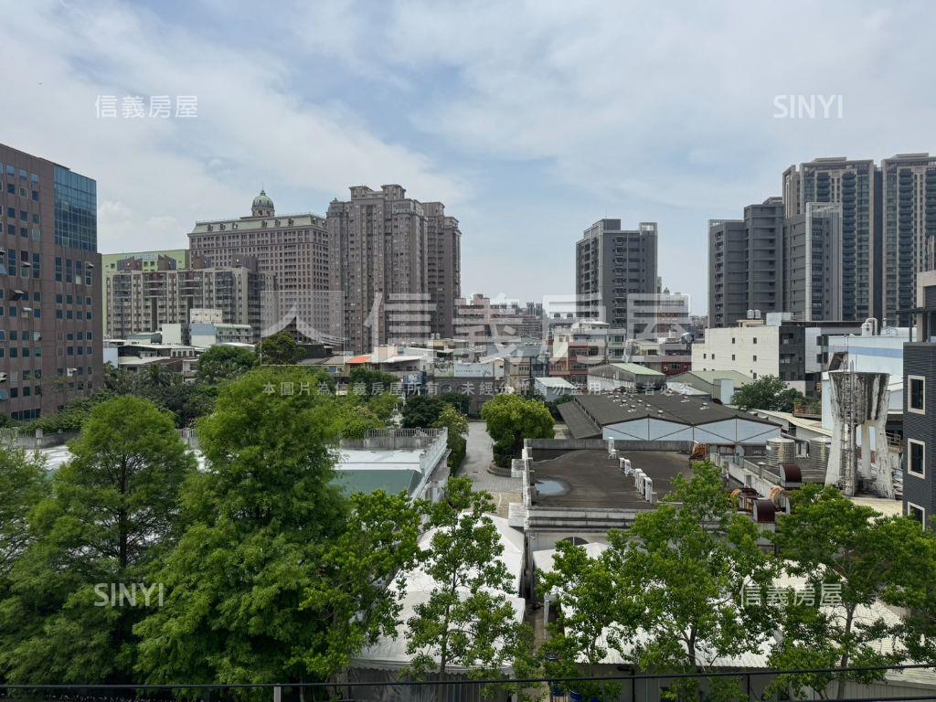 蘆竹南崁臨路透天店面房屋室內格局與周邊環境
