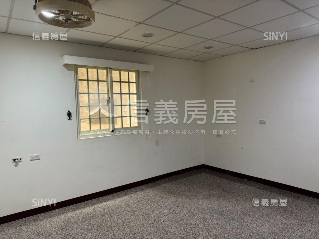 蘆竹南崁臨路透天店面房屋室內格局與周邊環境