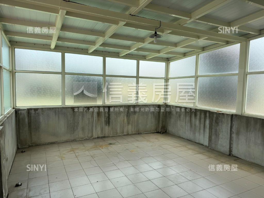 蘆竹南崁臨路透天店面房屋室內格局與周邊環境