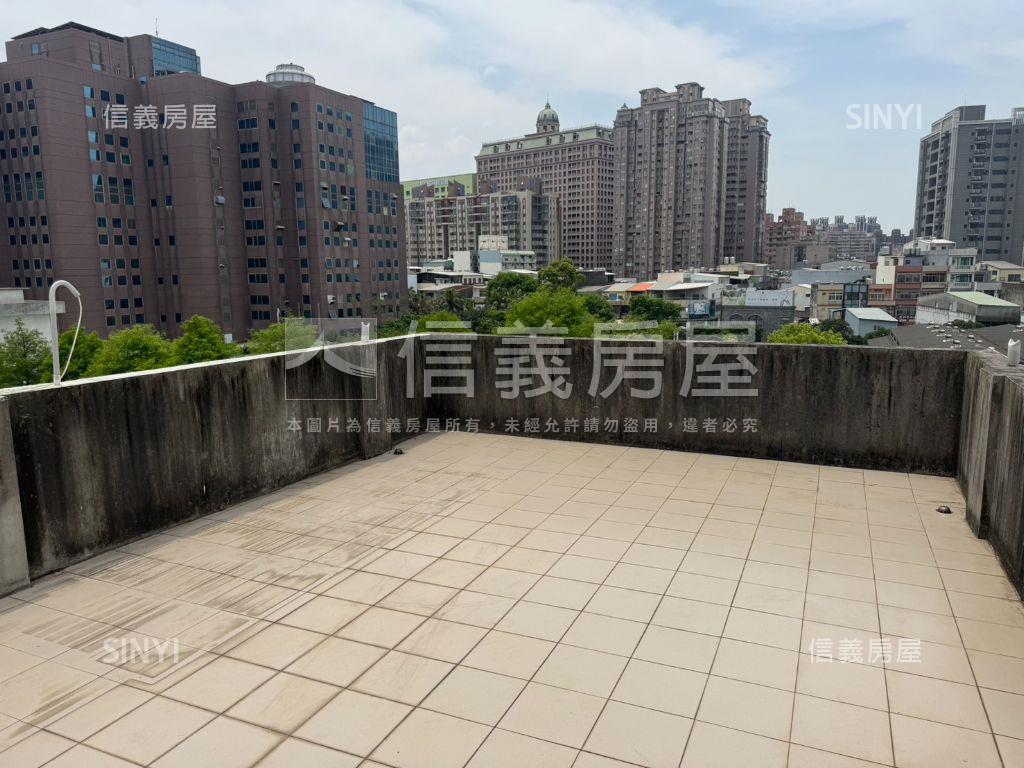 蘆竹南崁臨路透天店面房屋室內格局與周邊環境