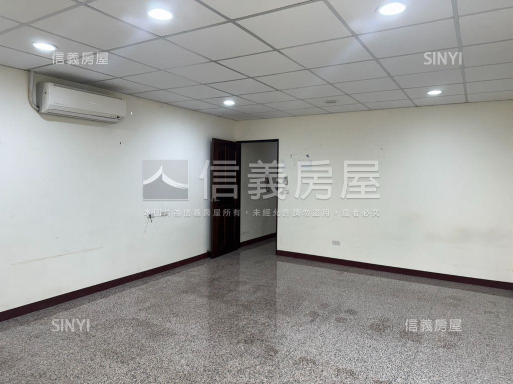 蘆竹南崁臨路透天店面房屋室內格局與周邊環境
