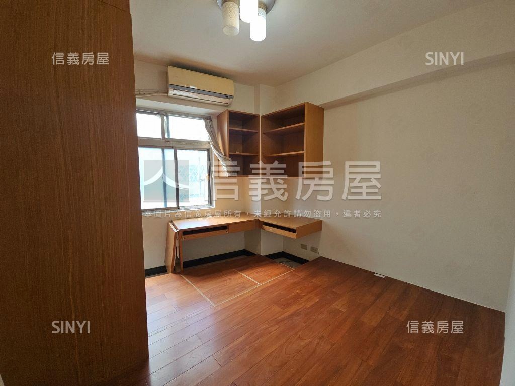 鷺江街上的電梯３房房屋室內格局與周邊環境