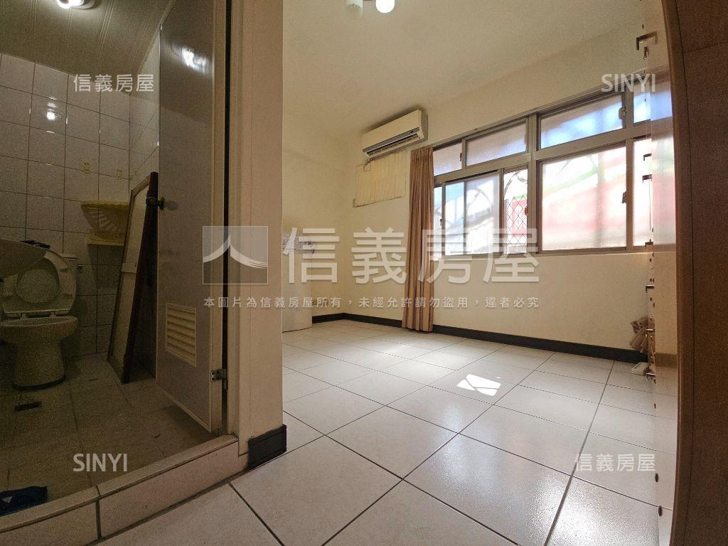 鷺江街上的電梯３房房屋室內格局與周邊環境