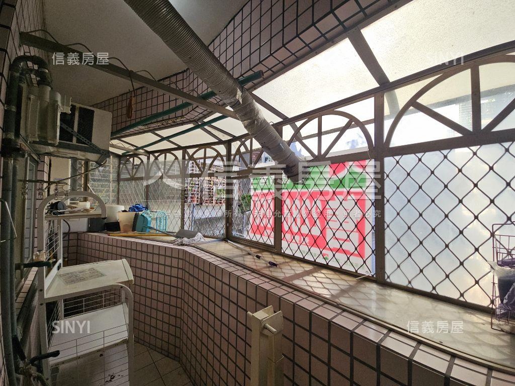 鷺江街上的電梯３房房屋室內格局與周邊環境