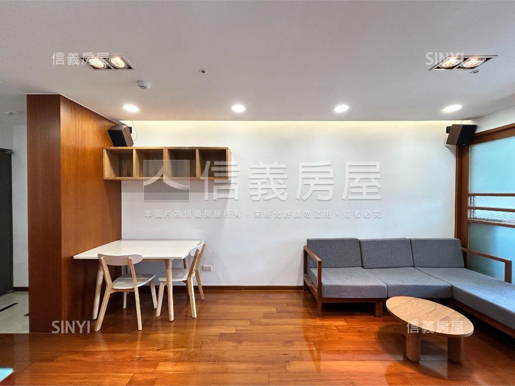 四號公園景觀２＋１車位房屋室內格局與周邊環境