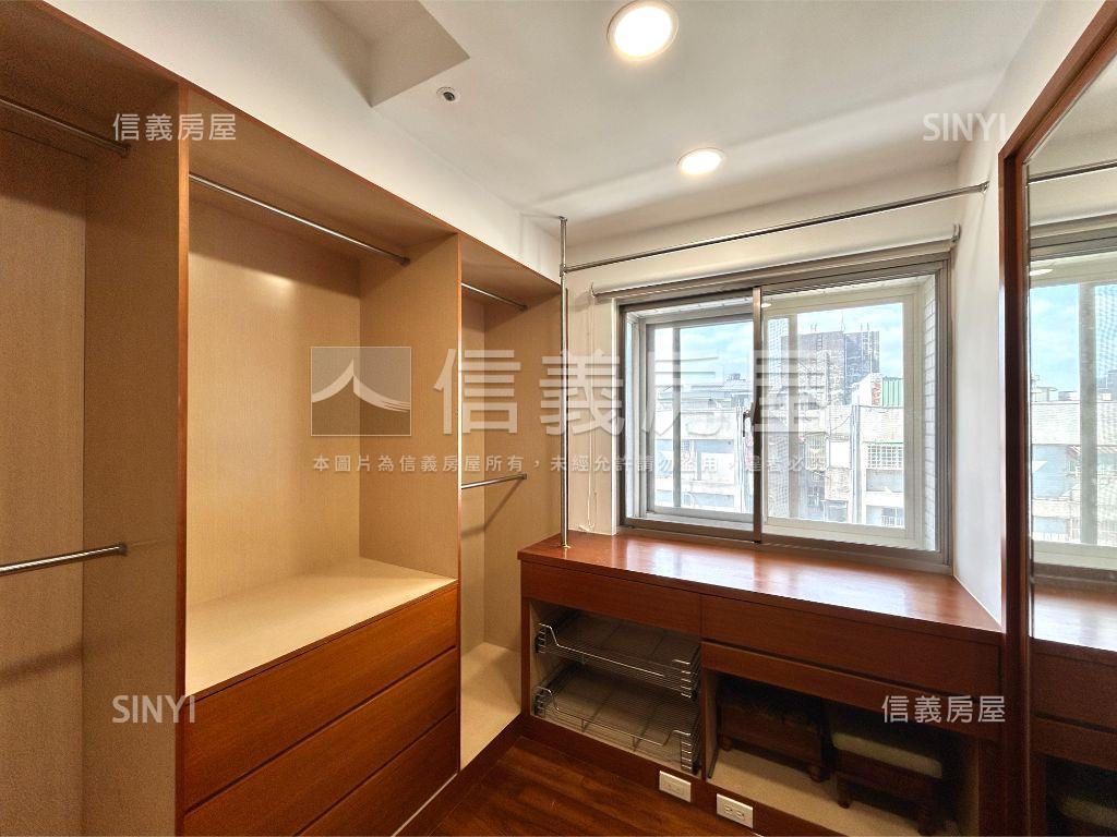 四號公園景觀２＋１車位房屋室內格局與周邊環境