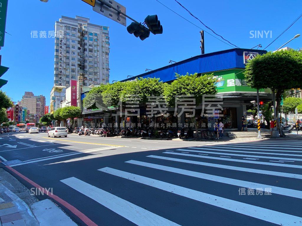 四號公園景觀２＋１車位房屋室內格局與周邊環境