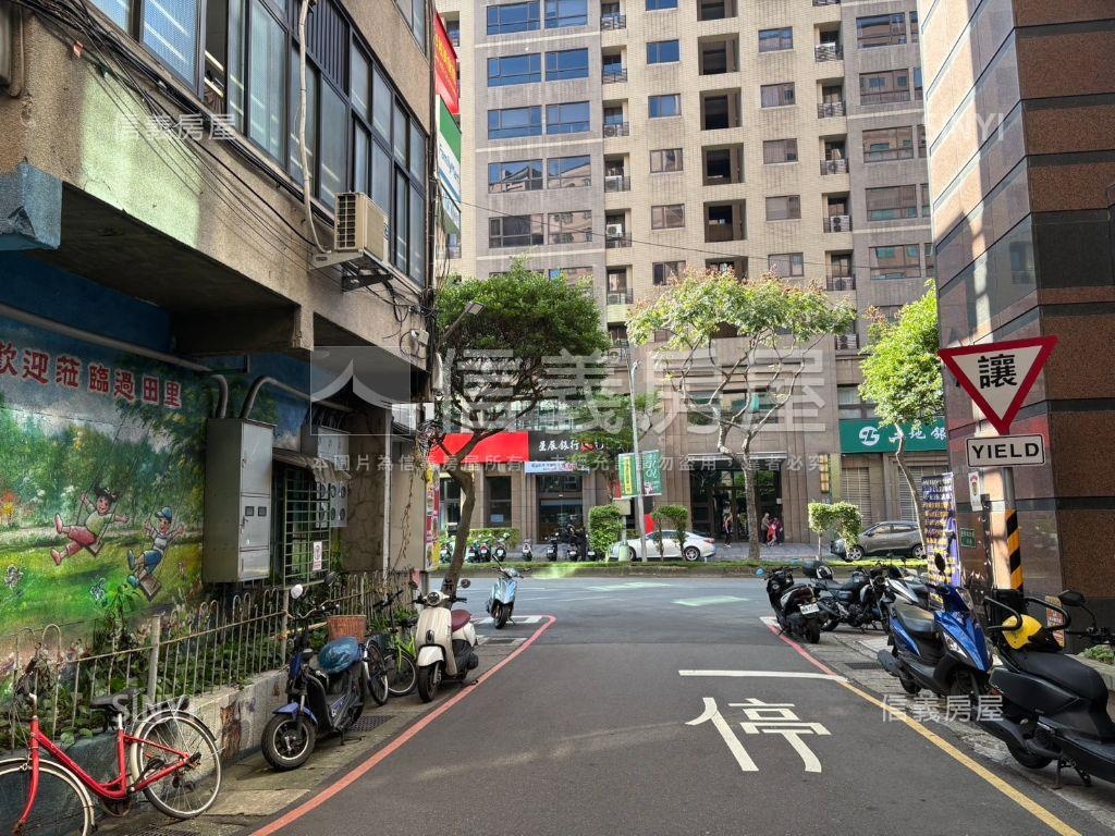 雙捷運★寶石Ａ棟稀有釋出房屋室內格局與周邊環境