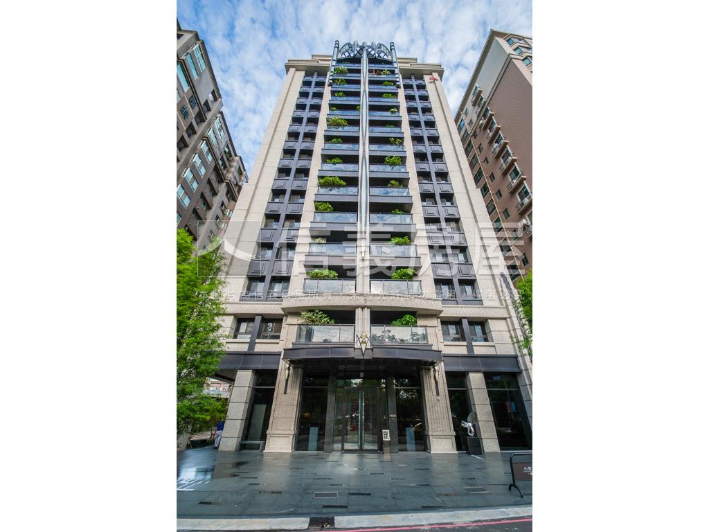 嘉磐雍翠公園視野雙平車房屋室內格局與周邊環境