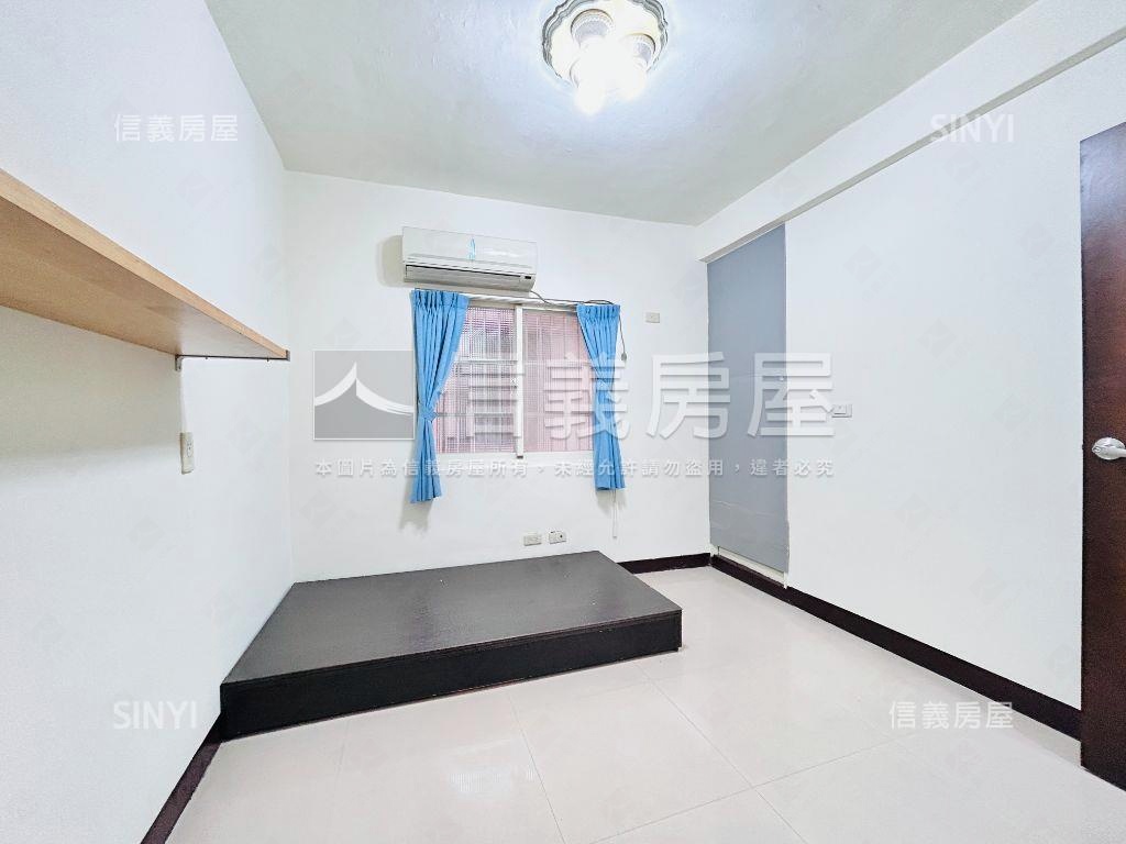 縣府特區翻新臨路透天房屋室內格局與周邊環境