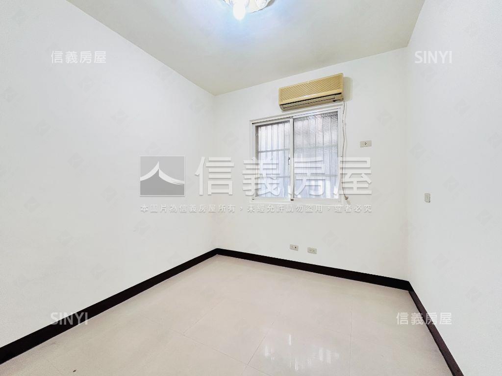 縣府特區翻新臨路透天房屋室內格局與周邊環境
