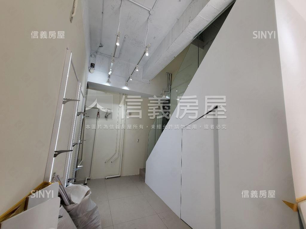 泛亞文青★世代店面房屋室內格局與周邊環境