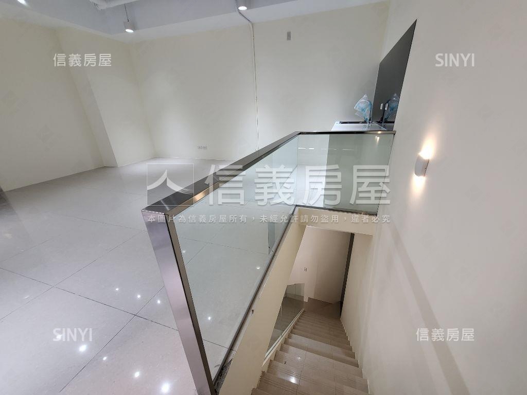 泛亞文青★世代店面房屋室內格局與周邊環境
