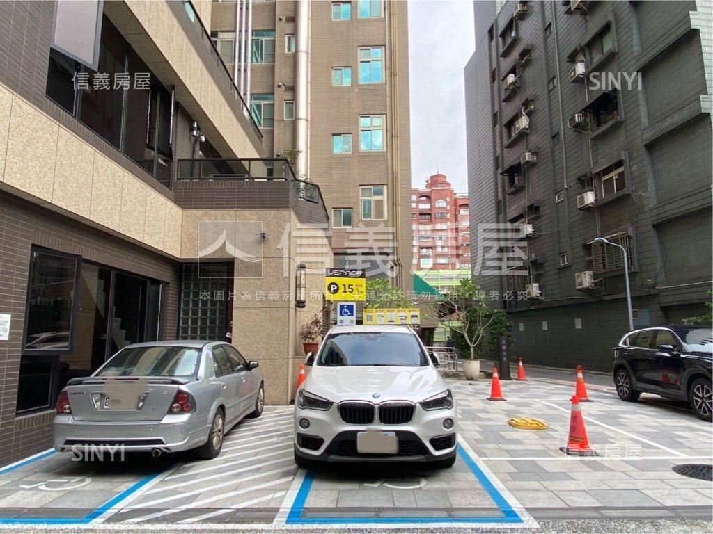 泛亞文青★世代店面房屋室內格局與周邊環境