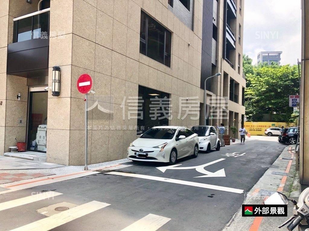 泛亞文青★世代店面房屋室內格局與周邊環境