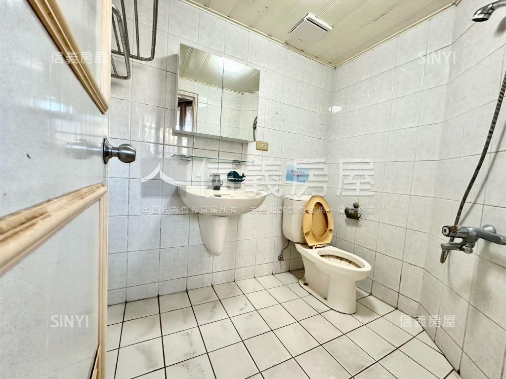 近西區美術館三房平車房屋室內格局與周邊環境