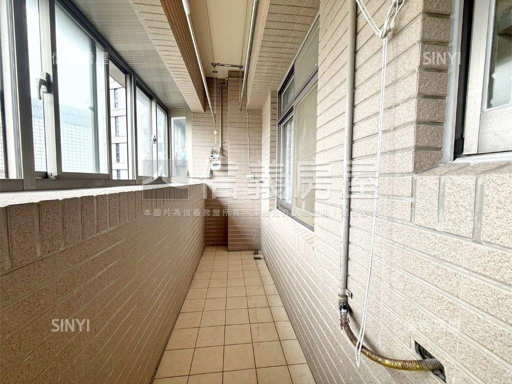 專～秋鴻高樓美屋房屋室內格局與周邊環境