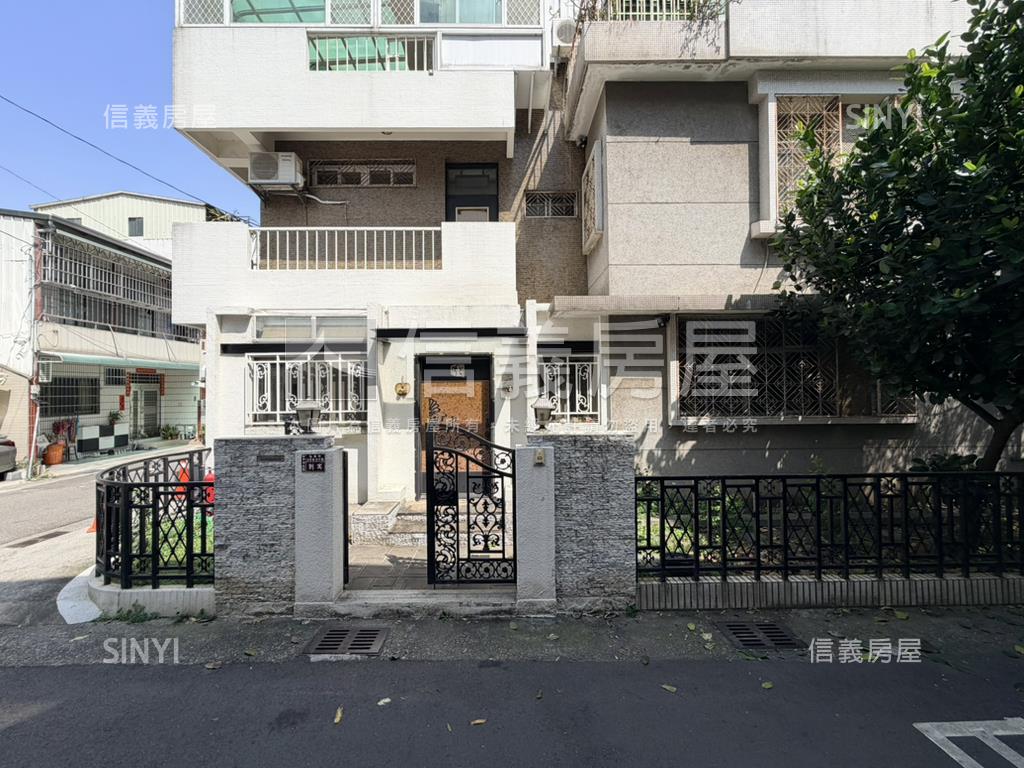 專任三面採光角間透天房屋室內格局與周邊環境