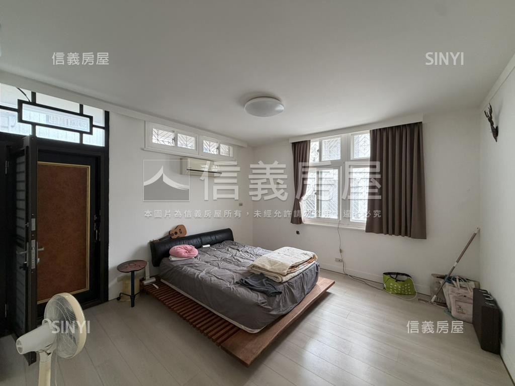 專任三面採光角間透天房屋室內格局與周邊環境