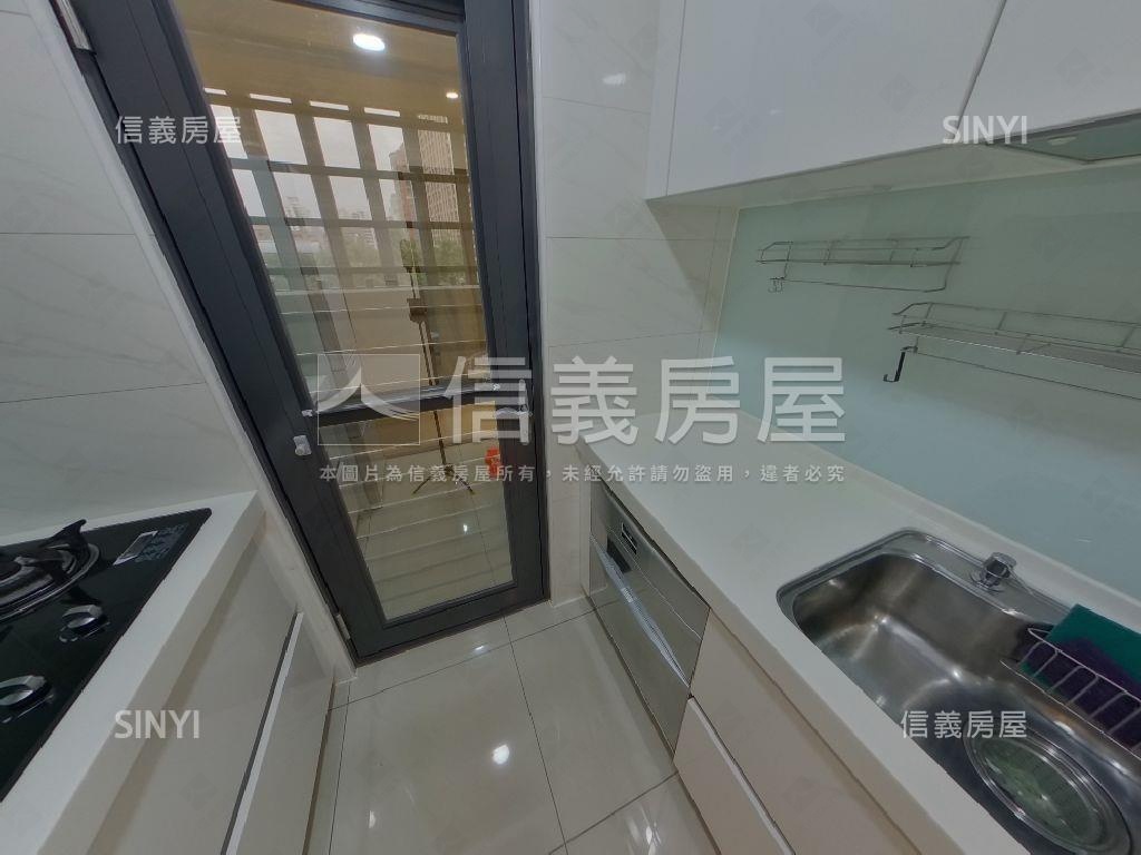 超級花園綠意遠景三房車位房屋室內格局與周邊環境