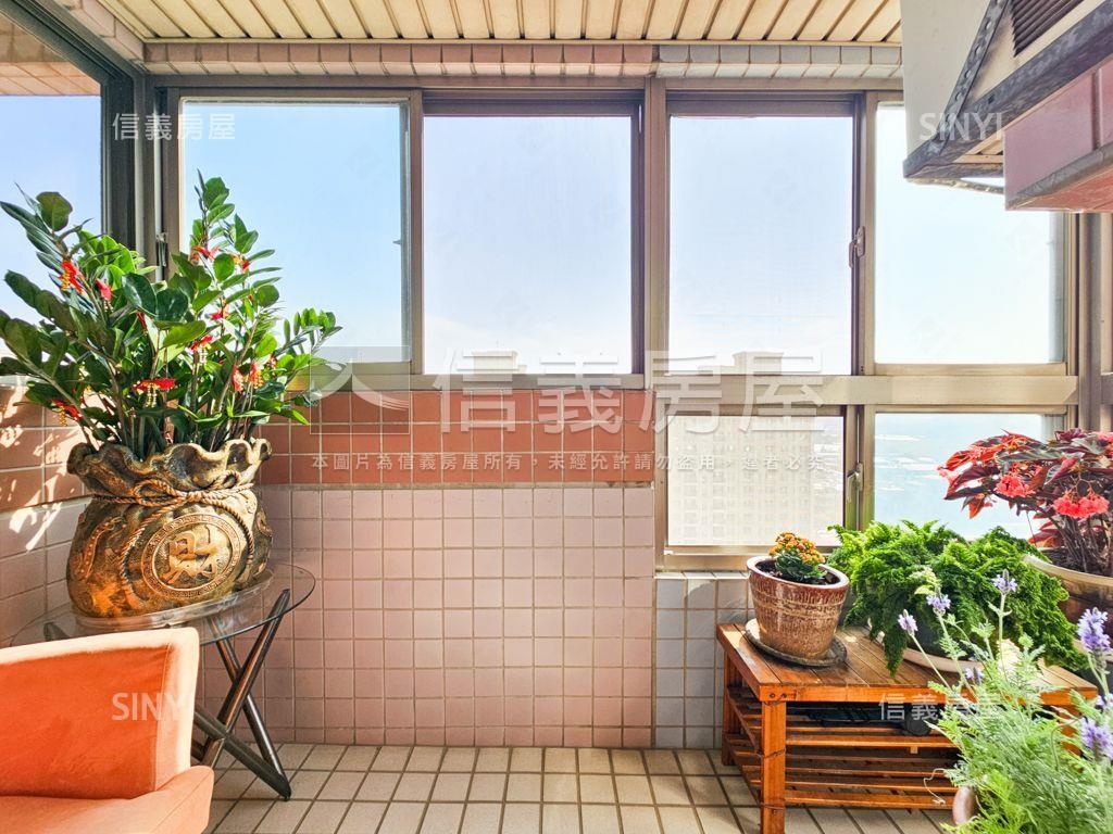 力霸高樓朝南美三房房屋室內格局與周邊環境