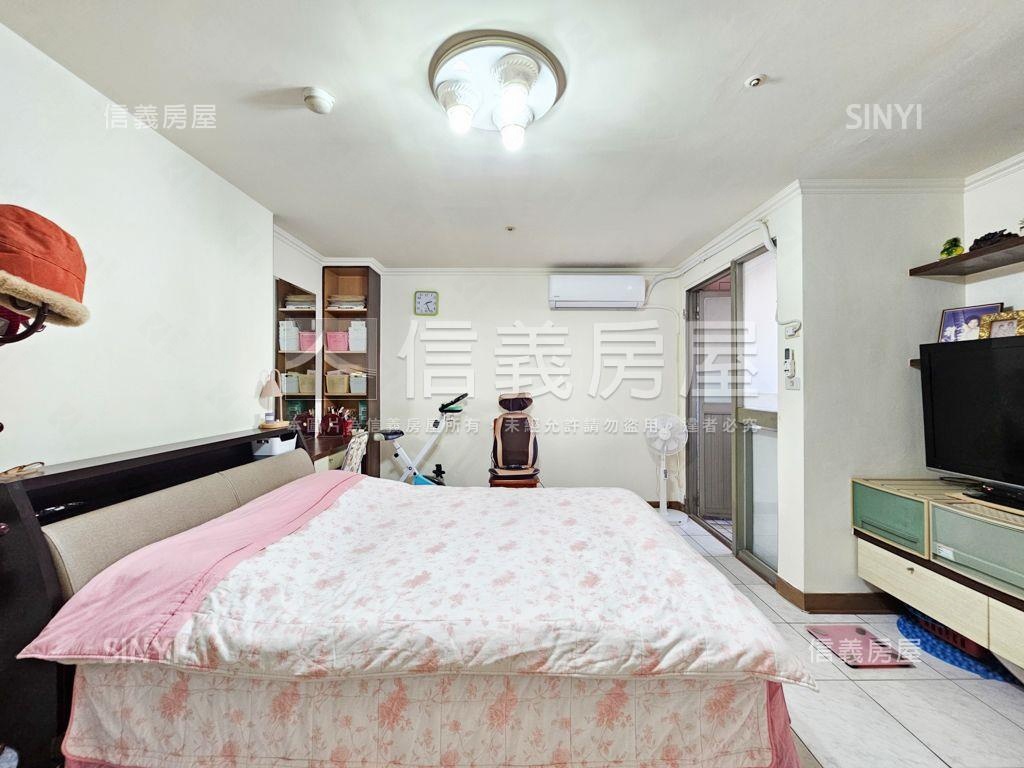 力霸高樓朝南美三房房屋室內格局與周邊環境