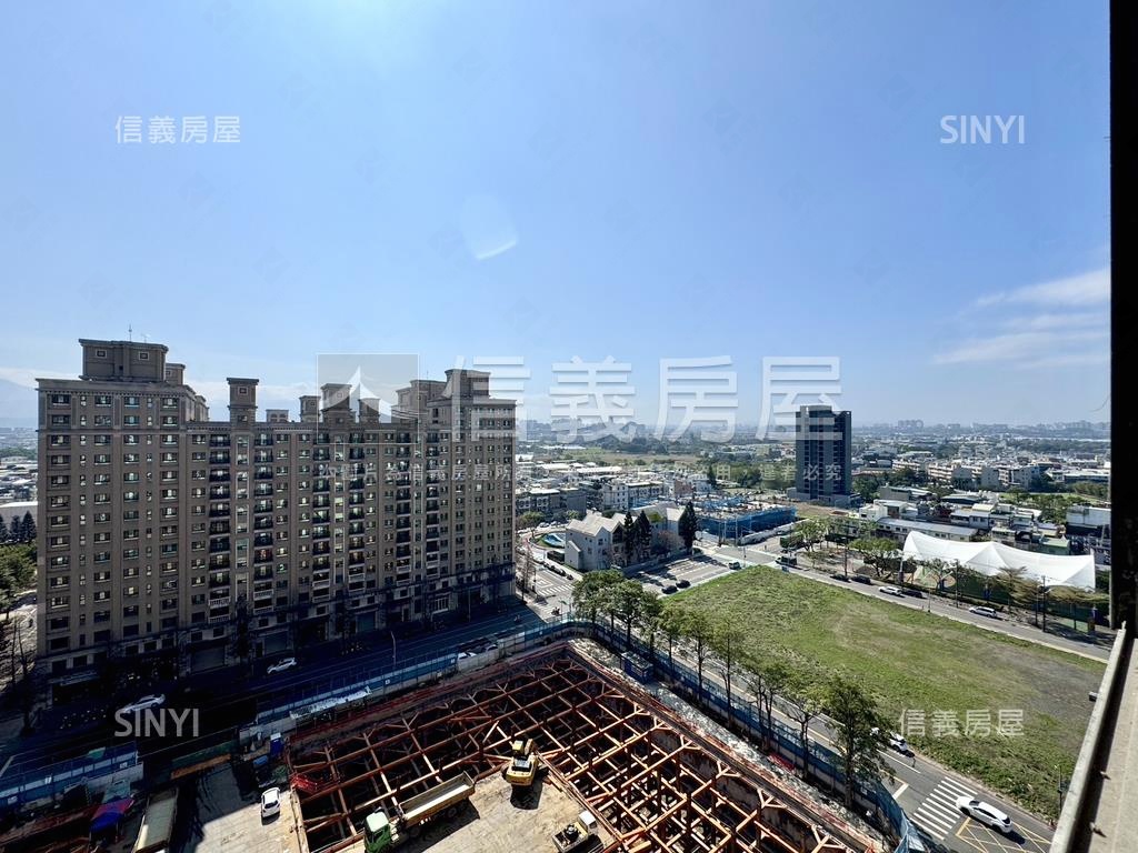 力霸高樓朝南美三房房屋室內格局與周邊環境