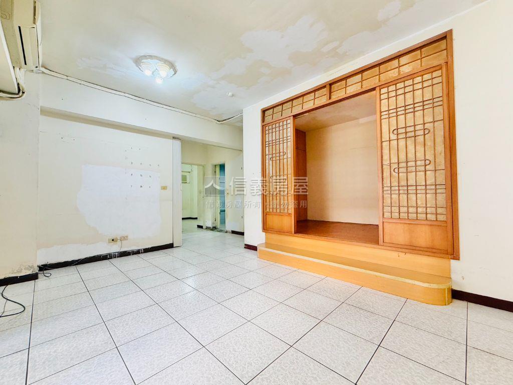 宏泰華府小資學區宅房屋室內格局與周邊環境