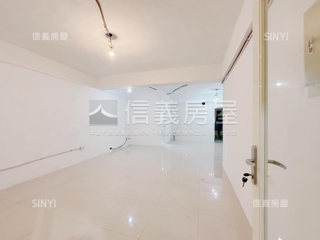 旺角旁巷子面寬一樓房屋室內格局與周邊環境