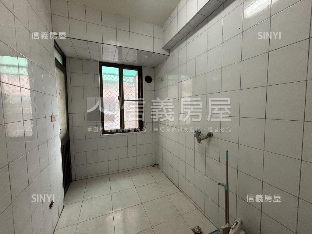 德賢商圈低總價三房房屋室內格局與周邊環境