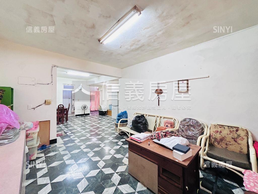 近展演中心２樓公寓房屋室內格局與周邊環境