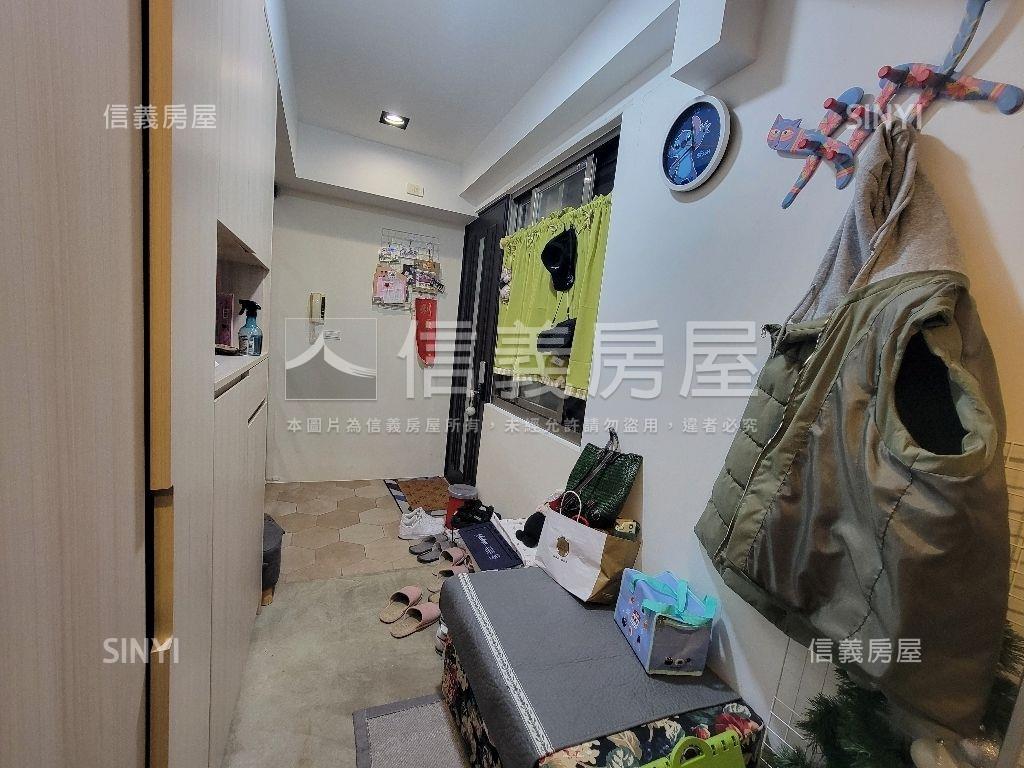 萬芳捷運台企靜謐電梯兩房房屋室內格局與周邊環境