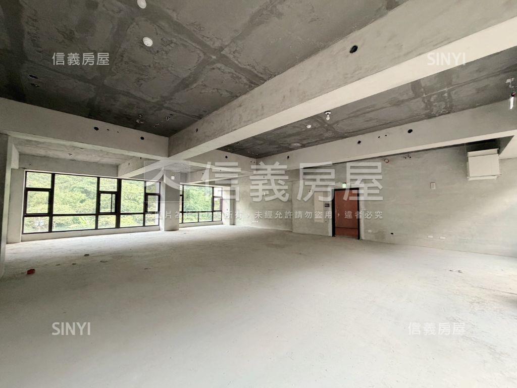 石川水岸｜石碇大空間廠辦房屋室內格局與周邊環境